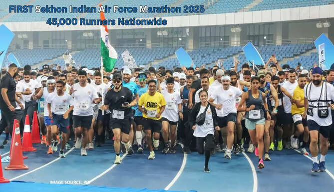 Air Force officers, athletes, and citizens participating in the Sekhon Indian Air Force Marathon 2025 in Delhi