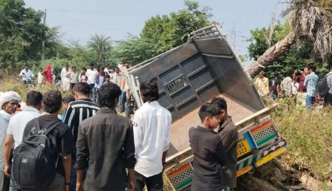 Pickup Overturn in Salumber