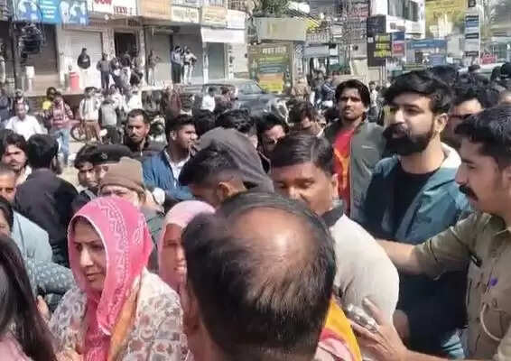 Pratapnagar accident