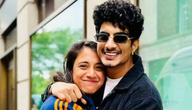 Palash Smriti Weddin clarification The highly anticipated wedding of Palash and Smriti has been postponed due to a serious health situation in the family.