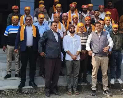  BLOs honored in Jhadol for 100% digitization of voter enumeration forms in Udaipur