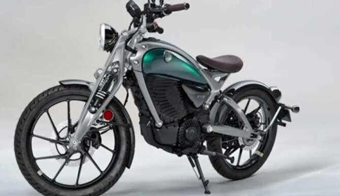 Royal Enfield Flying Flea C6 electric motorcycle with retro styling, a claimed 154 km range and a 3.91 kWh battery pack
