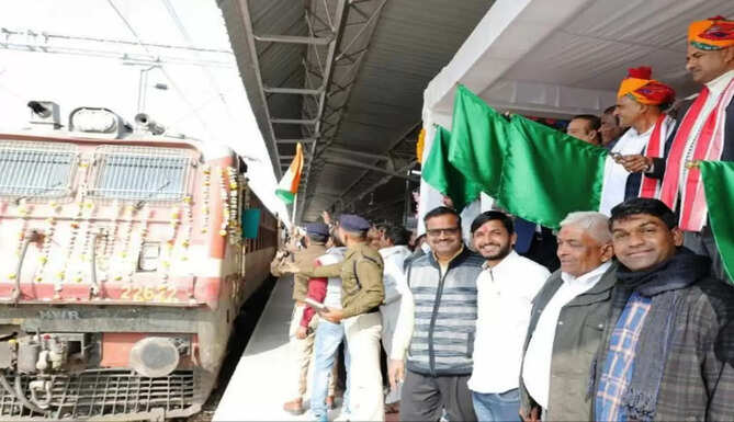 udaipur badi sadri electric train