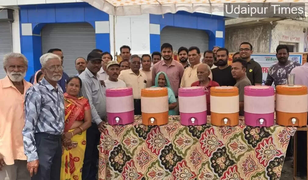 Alt Text: Residents of Udaipur converting garbage point into public drinking water facility under municipal initiative