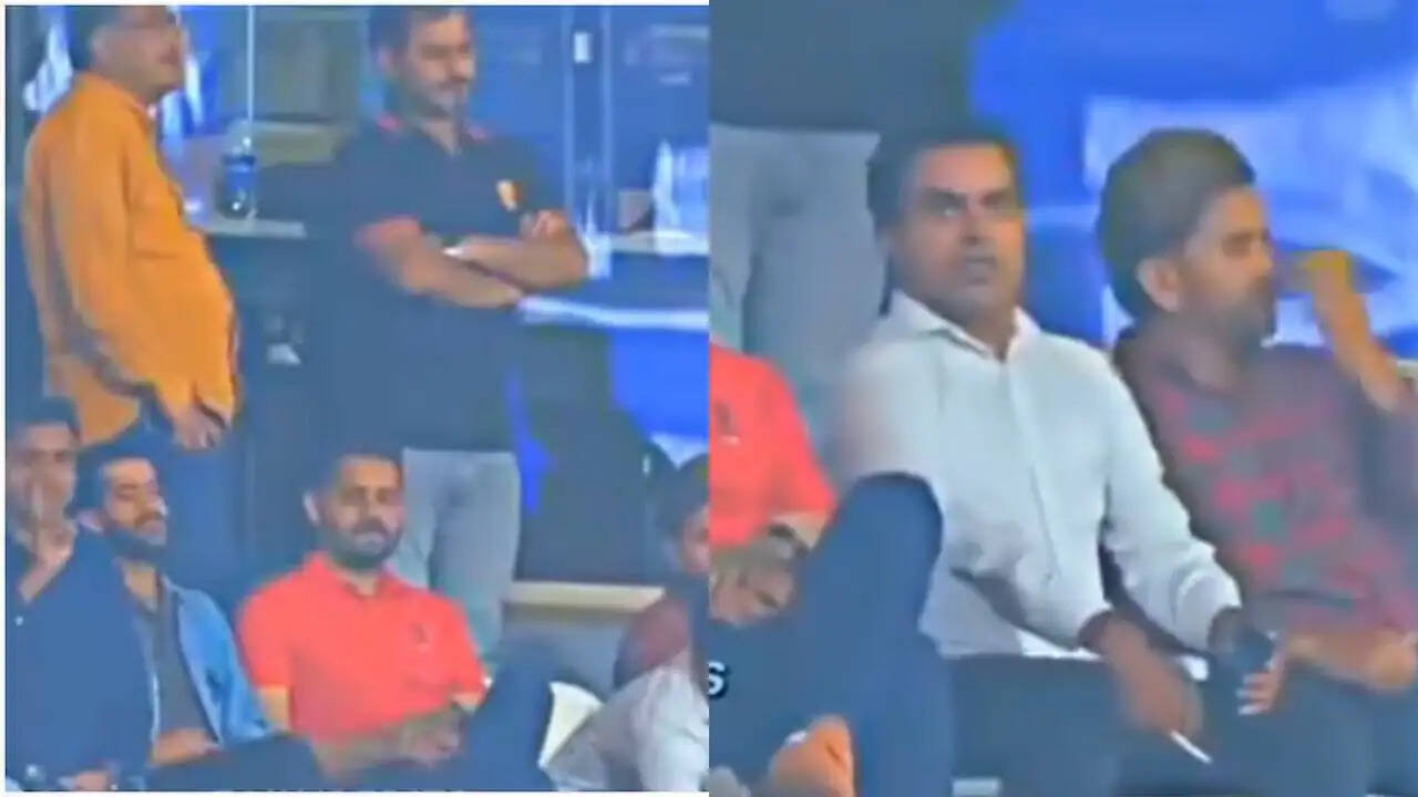 A journalist was caught smoking during a PSL 2026 match
