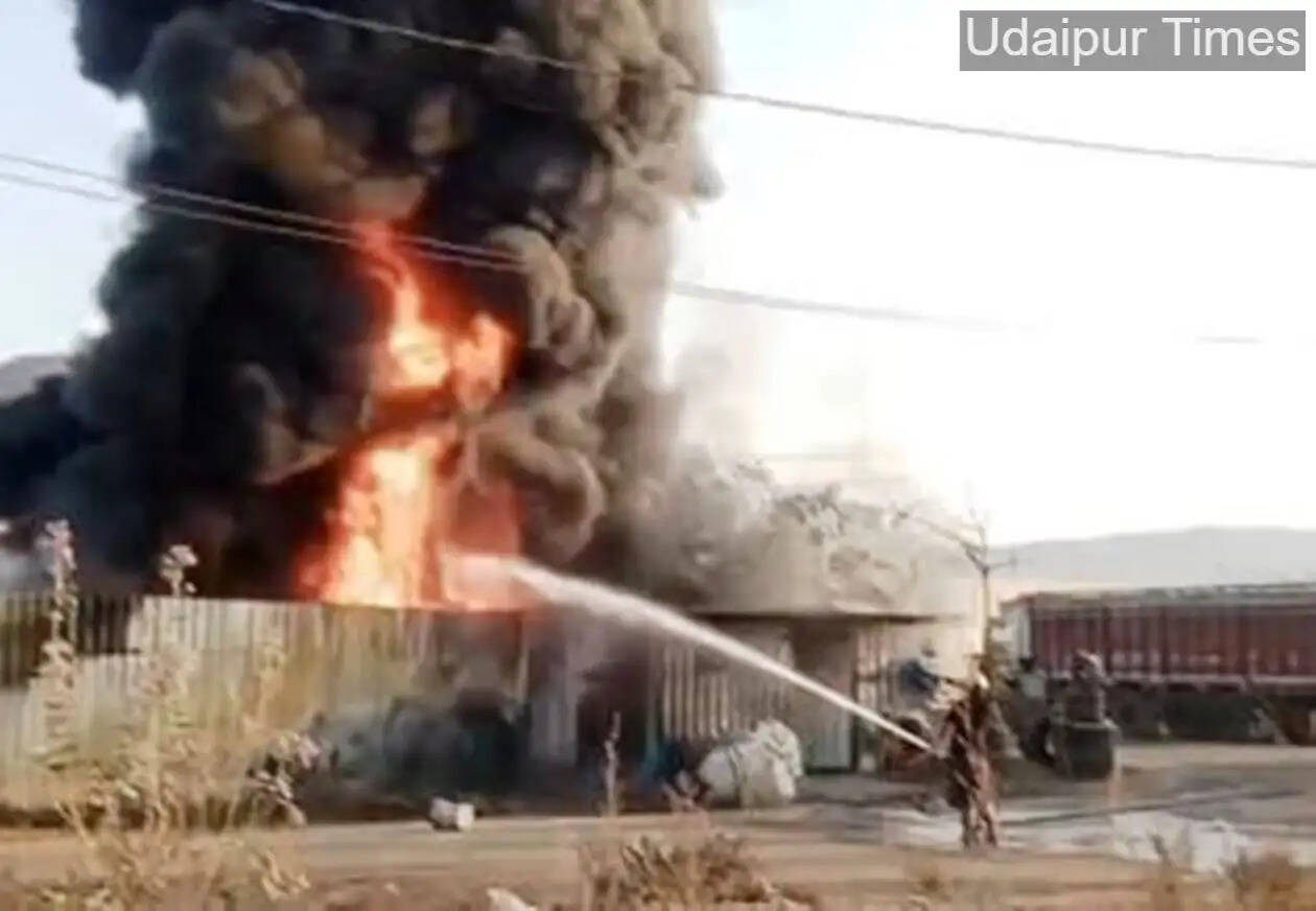 Fire at tyre warehouse