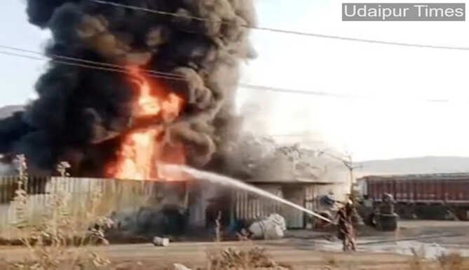 Fire at tyre warehouse