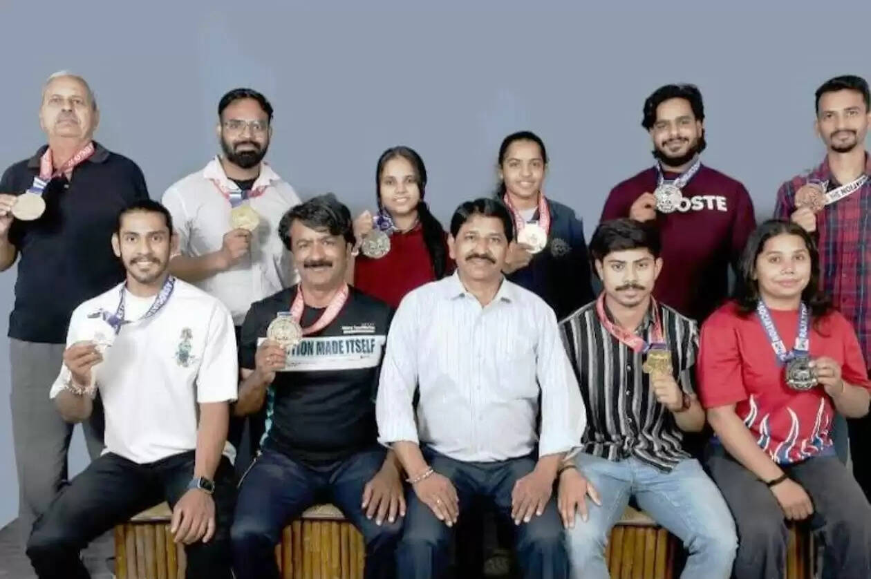 udaipur won medal in benchpress