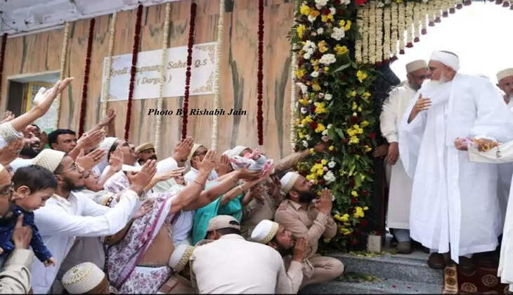 Syedna Mufaddal Saifuddin