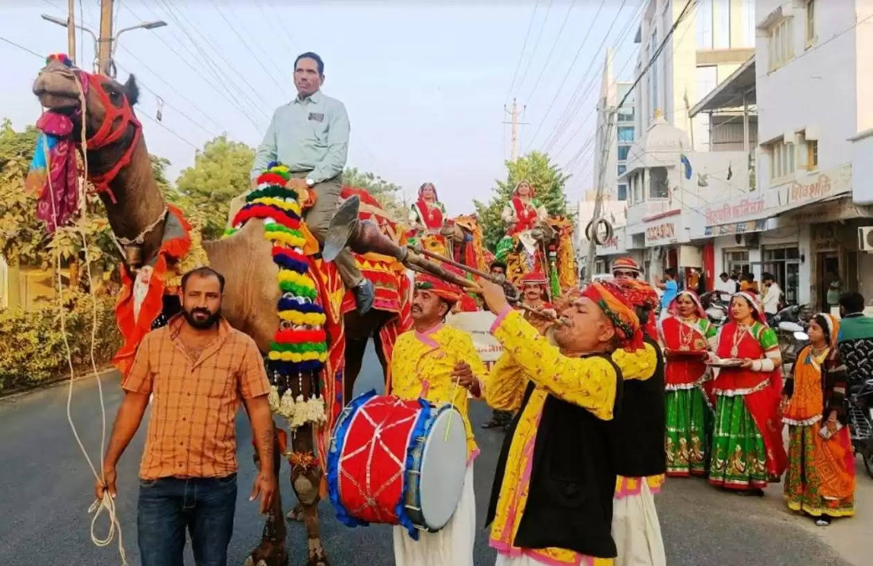 tarachand meena sit on camel