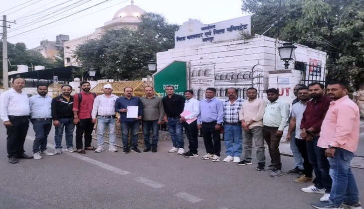 Demand to reinstate teachers