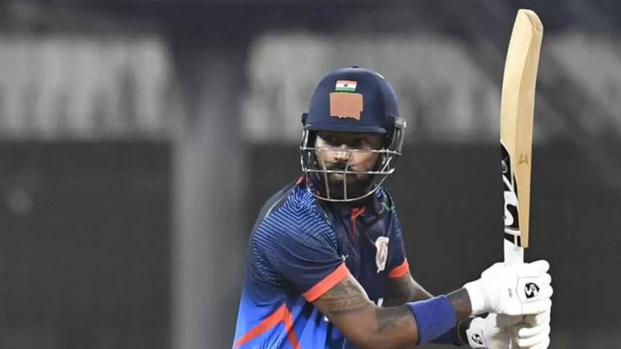 Hardik Pandya celebrating his unbeaten 77 during Baroda&rsquo;s chase against Punjab in the 2025 domestic cricket season.