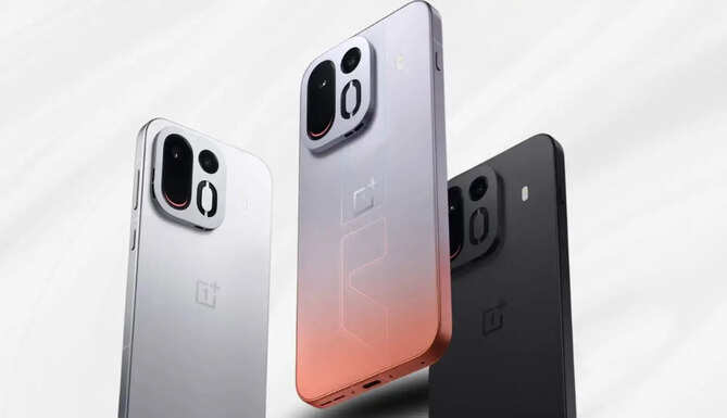 OnePlus Ace 7 and Ace 7 Pro smartphones featuring a 185Hz AMOLED display, 200MP camera and 9,000mAh battery.
