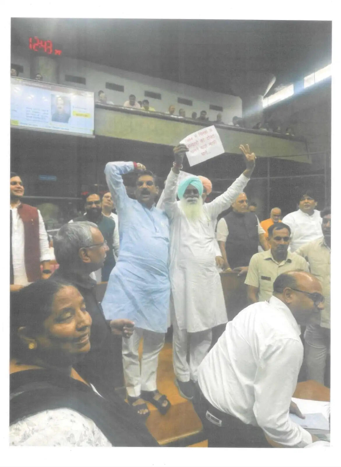 हरियाणा विधानसभा सेशन में पार्टी लाइन से हटकर बोलने पर कांग्रेस ने रतिया विधायक को भेजा नोटिस