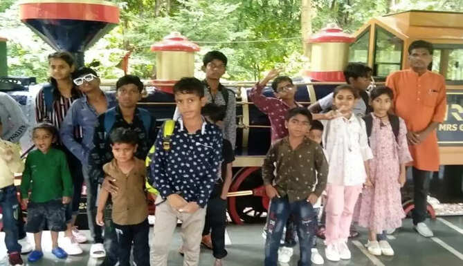 gulab bagh toy train