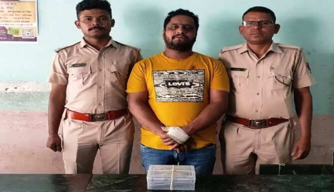 arrest with pistol