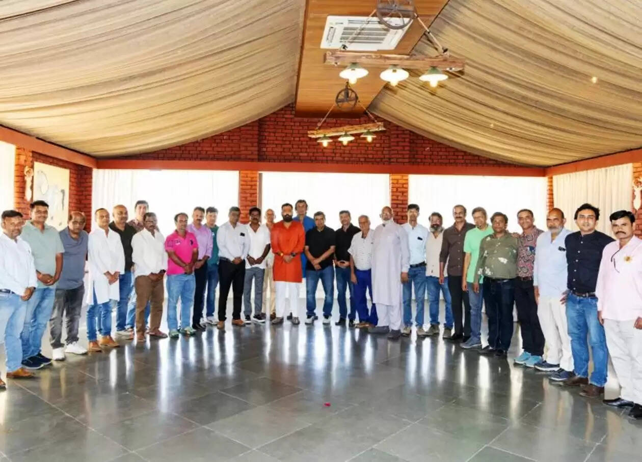 dr lakshyaraj singh mewar