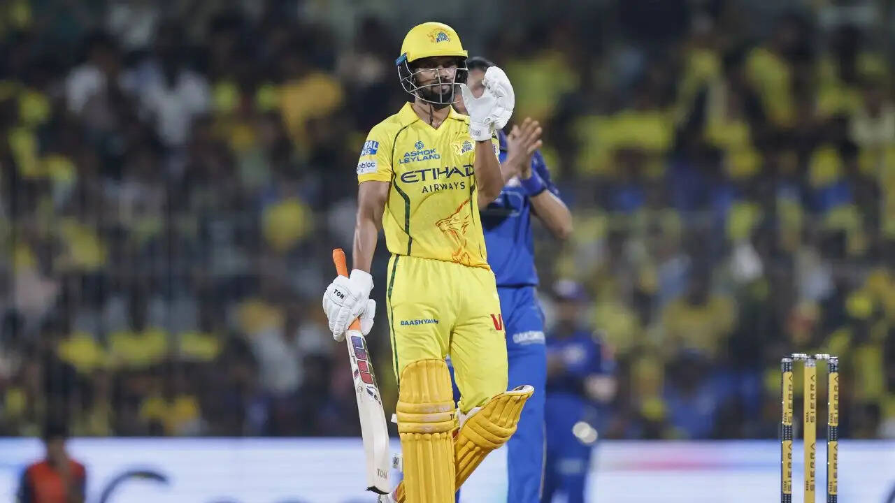 Ruturaj Gaikwad leads CSK chase with record-breaking knock