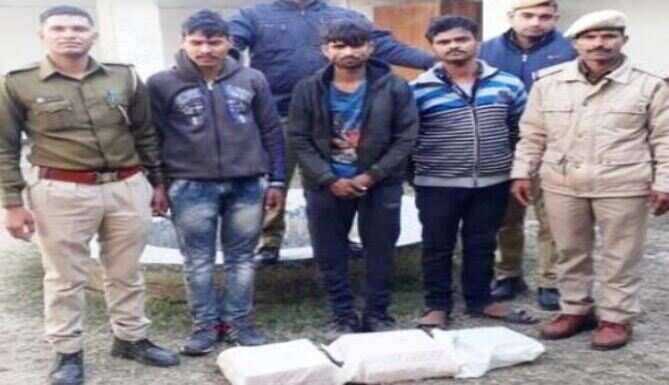 कर्मचारी ने अपनी ही फैक्ट्री से चोरी किये 3,62,000 के बेयरिंग