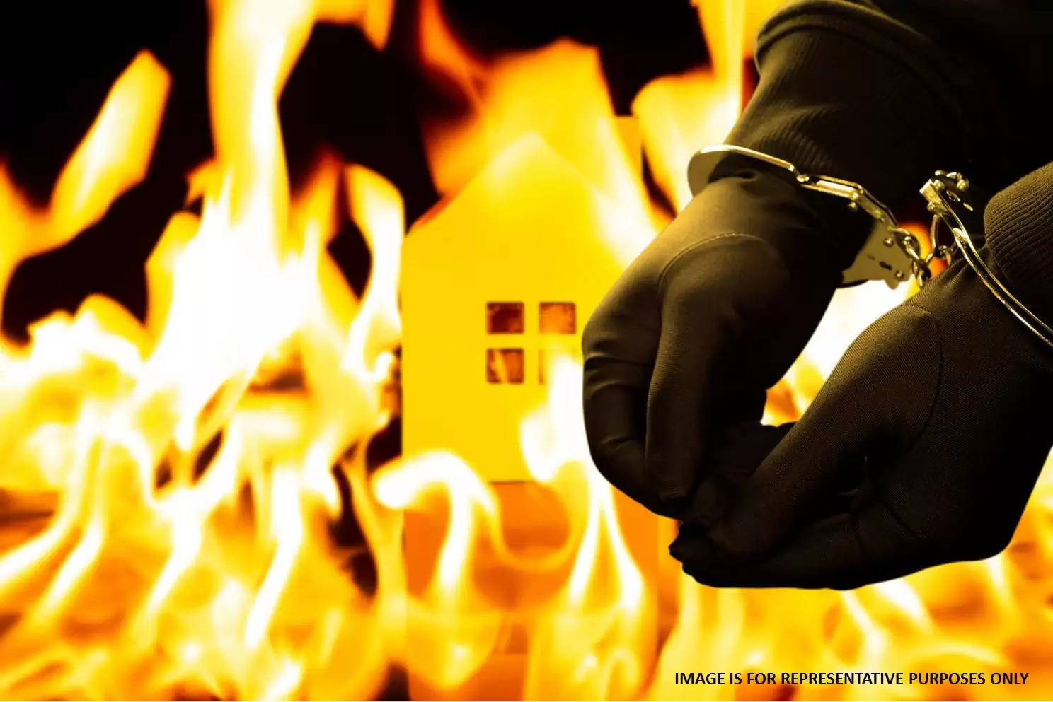 ARSON IN UDAIPUR TEMPLE BURNING ISSUE IN UDAIPUR WHO BURNT IDOLS IN UDAIPUR SURAJPOL MANDIR FIRE