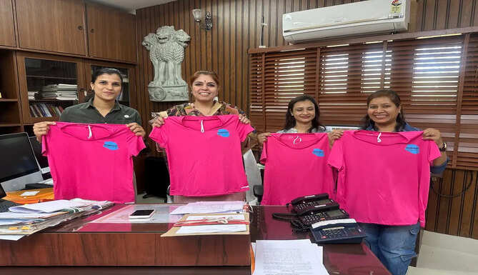 Being Fit Nutrition and Wellness Club Udaipur t-Shirt launched by Divisional Commissioner Pragya Kewalramani