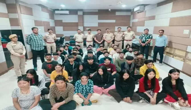 Fake Call Center busted 