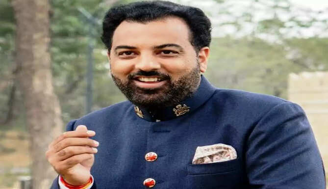 Dr Lakshyaraj Singh Mewar