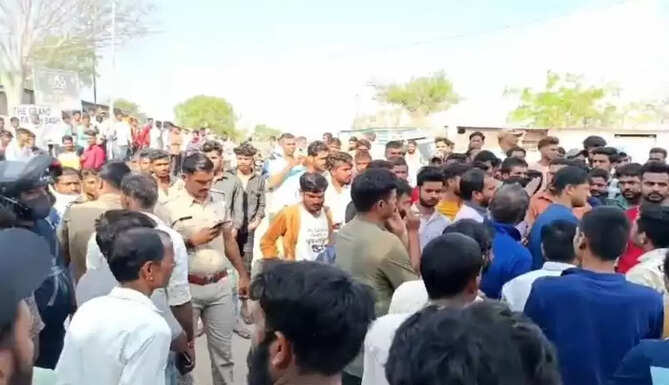 road block by villagers
