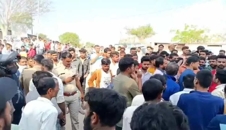 road block by villagers