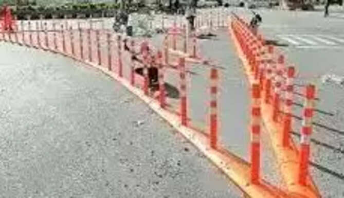 Traffic Dividers 