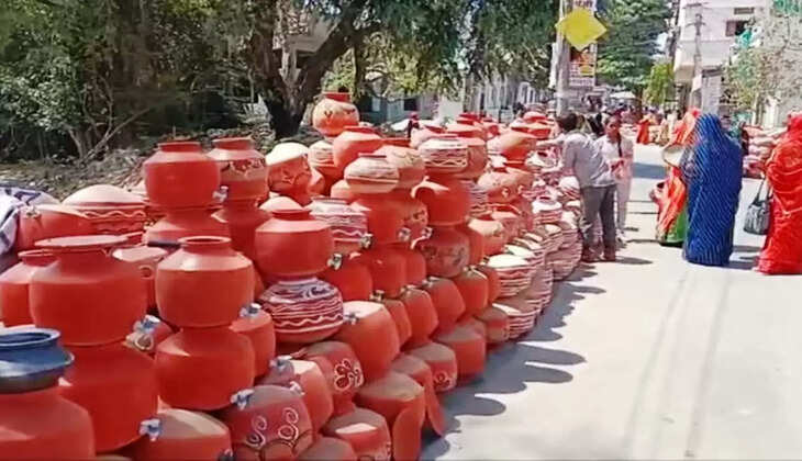 matki mela at agangu kund udaipur