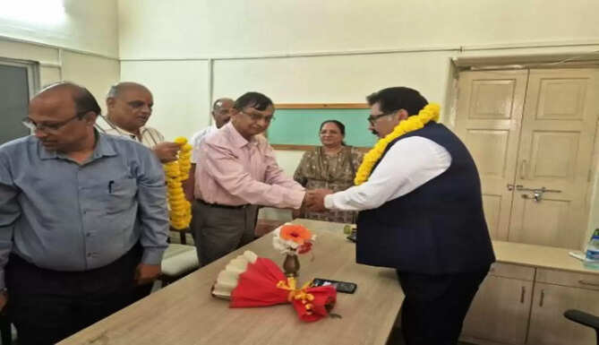 rajendra bhatt