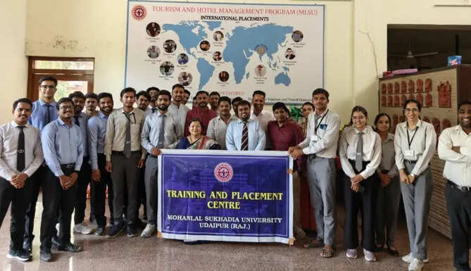 Bajaj Finance Limited Conducts Pool Placement Drive at Mohanlal Sukhadia University