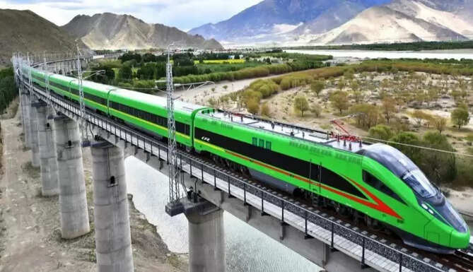 train, bullet train