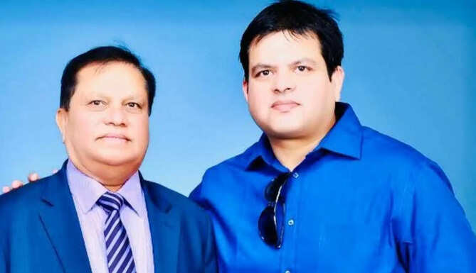 Udaipur Doctors Dr Dal Chand Dangi Dr Abhijit Dangi awarded in Kuwait