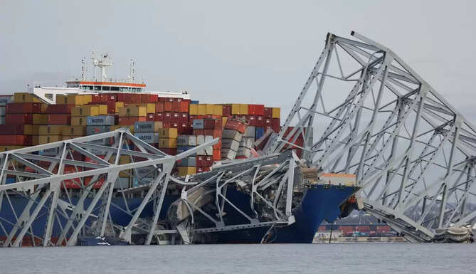 Cargo Ship 