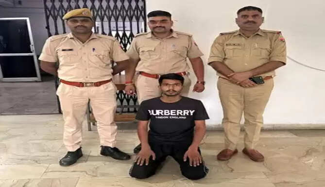 Ambamata police arrested Accused Arrested by DST & Ambamata Team