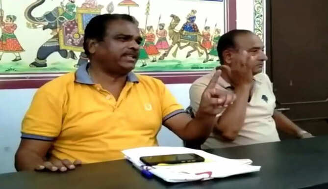 DINESH MAKWANA