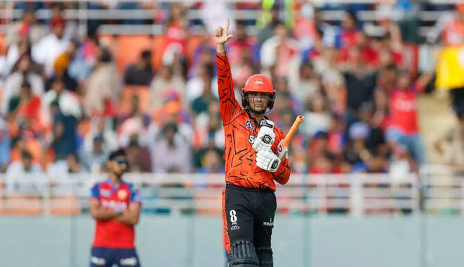 Abhishek Sharma&rsquo;s 18-ball fifty powers SRH against PBKS in IPL 2026