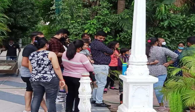Saheliyon ki Badi