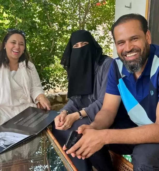 Yusuf Pathan with his wife