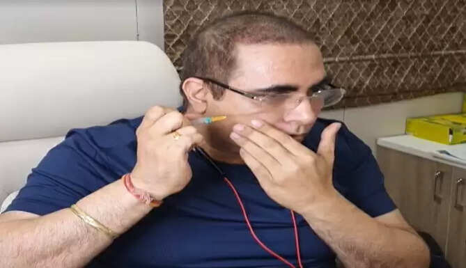 people have many misconceptions about injection on the face, such as there will be pain, damage to skin or bleeding issues Video by Arth Director Dr Arvinder Singh facial injections do not cause pain