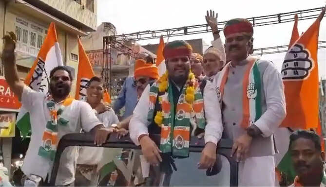 Professor Gaurav Vallabh files nomination from Udaipur