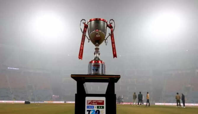 India vs South Africa fourth T20 match abandoned due to heavy fog at Ekana Cricket Stadium in Lucknow