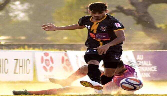Nursing his passion for Professional Football, Udaipur's Rudra Pratap makes it to AU Rajasthan Football Club