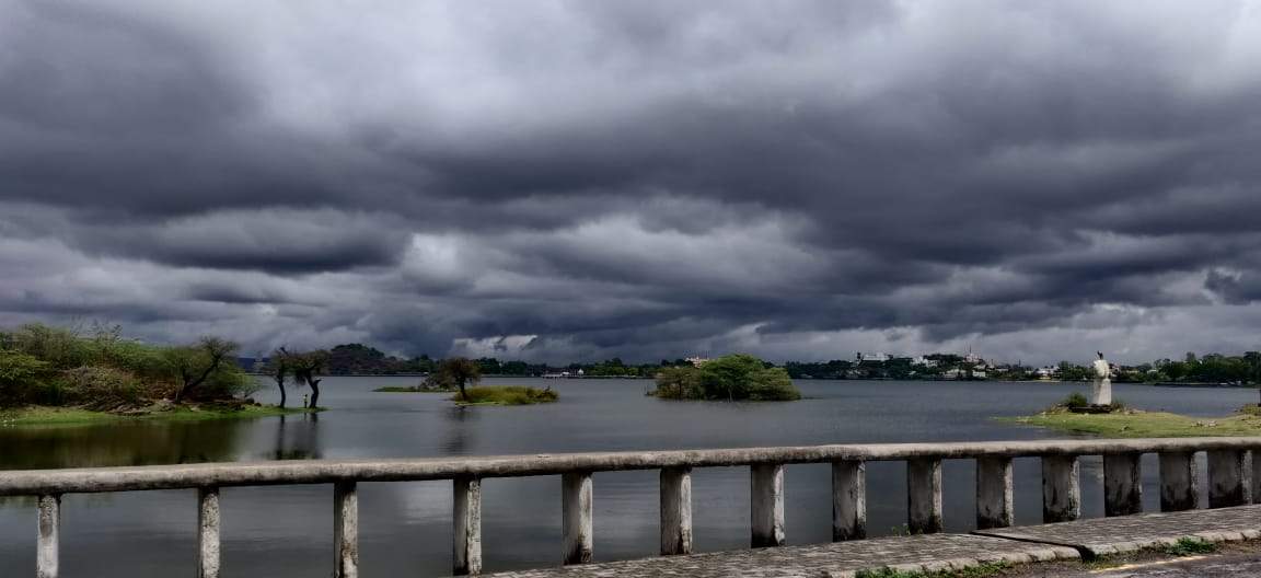 post cyclone affect in udaipur photos of udaipur photos of fatehsagar in May Photos of Swaroop Sagar