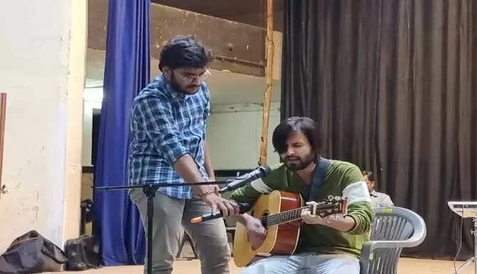 singing 