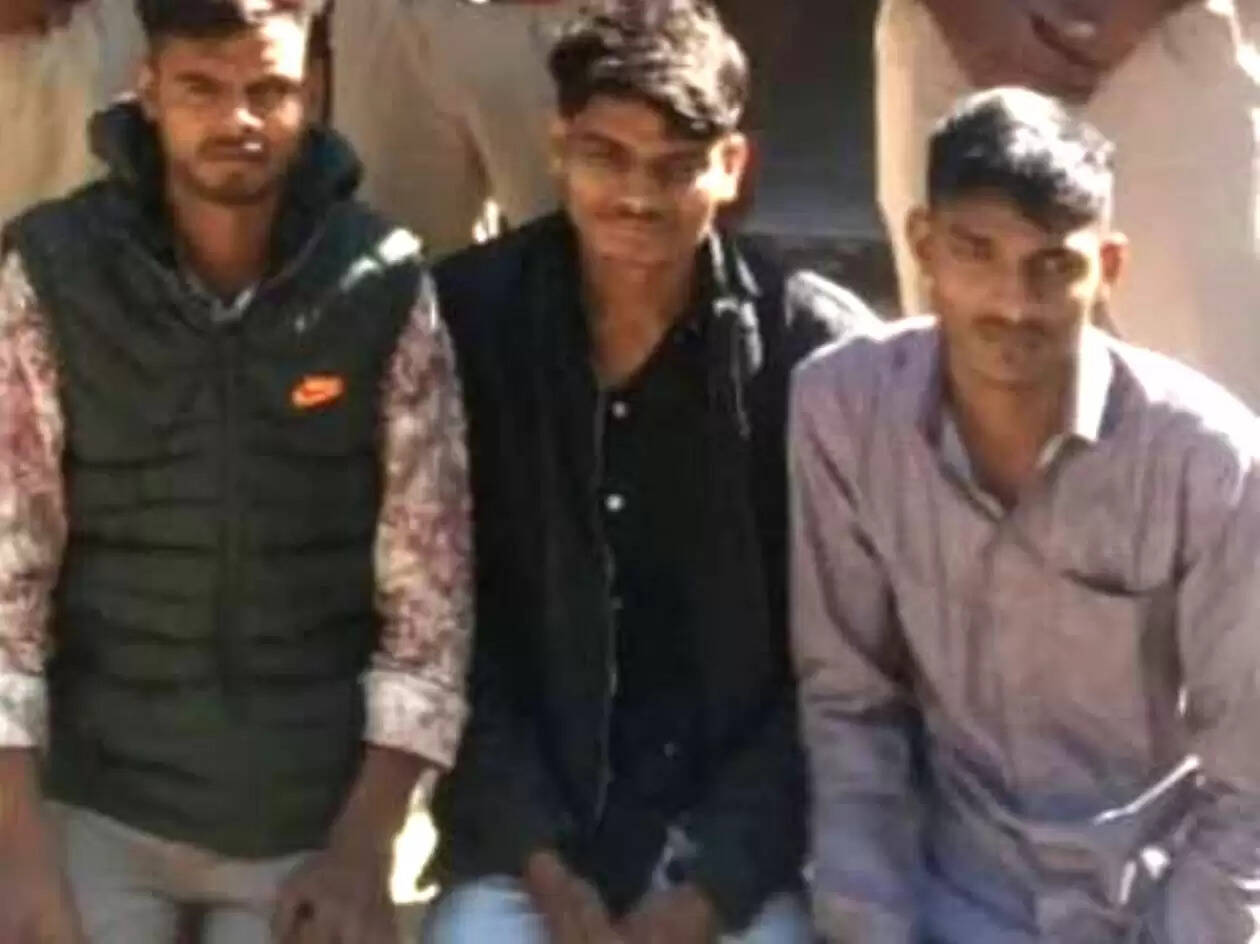 arrested by jhadol police